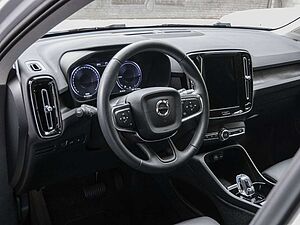 Volvo  T5 Recharge Plug-In Hybrid Plus Dark LED