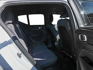 Volvo  Core Recharge Pure Electric AWD NAVI LED