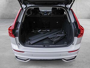 Volvo  T6 Plus Dark Recharge Plug-In Hybrid AWD