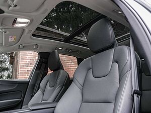 Volvo  T6 Plus Dark Recharge Plug-In Hybrid AWD