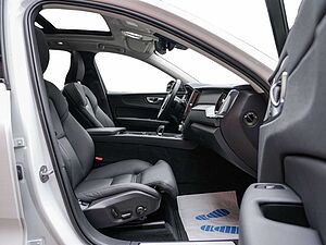Volvo  T6 Plus Dark Recharge Plug-In Hybrid AWD