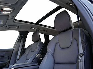 Volvo  T8 Plus Dark Recharge Plug-In Hybrid AWD