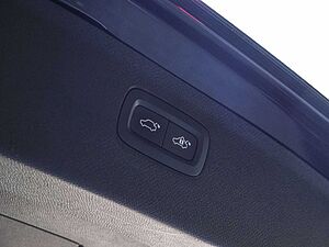 Volvo  T8 Plus Bright Recharge Plug-In Hybrid AWD
