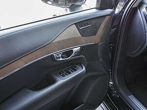 Volvo  T8 Plus Bright Recharge Plug-In Hybrid AWD