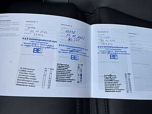 Volvo  B4 Geartronic Momentum Pro SHZ W-LAN LED