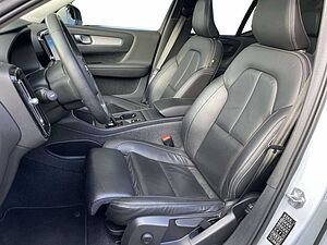 Volvo  B4 Geartronic Momentum Pro SHZ W-LAN LED