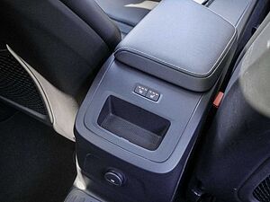 Volvo  T8 AWD Recharge Plus Dark Plug-In Hybrid