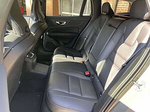 Volvo  T6 Plus Bright Recharge Plug-In Hybrid AWD