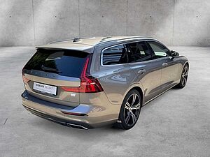 Volvo  T6 Plus Bright Recharge Plug-In Hybrid AWD