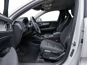 Volvo  T3 Geartronic Momentum Pro LICHT- & WINTER-PAKET | 20 ZOLL