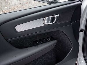 Volvo  T3 Geartronic Momentum Pro LICHT- & WINTER-PAKET | 20 ZOLL