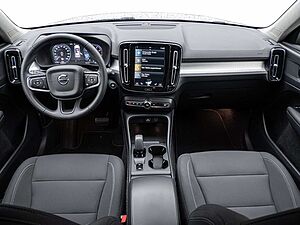 Volvo  T3 Geartronic Momentum Pro LICHT- & WINTER-PAKET | 20 ZOLL