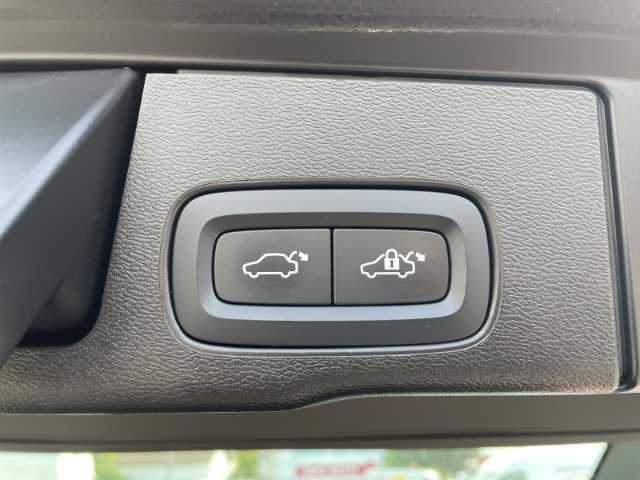 Volvo  Inscription Plug-In Hybrid AWD T6 Twin Engine Pano-Schiebedach el. AHK