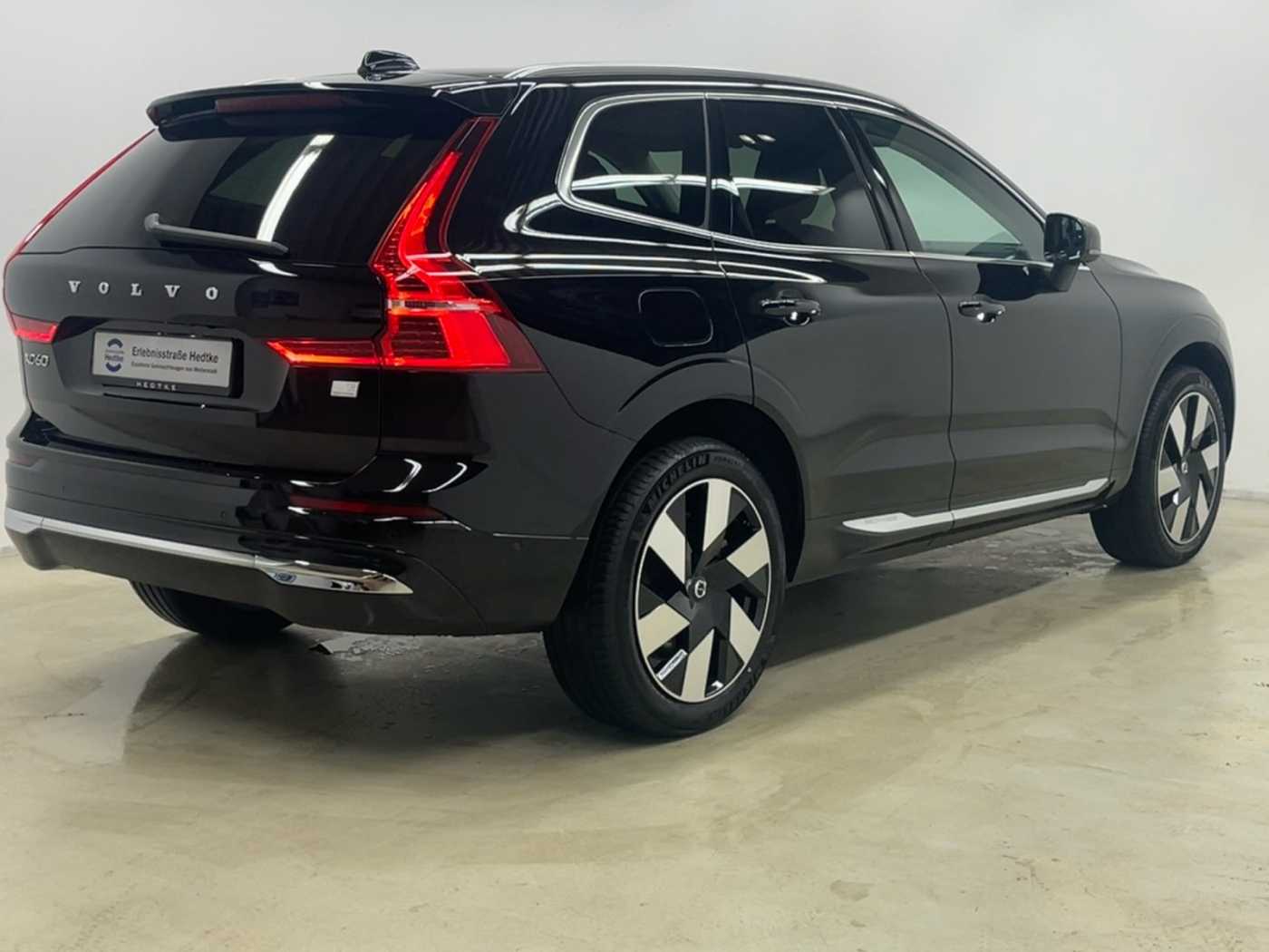 Volvo  XC60 Recharge Plus, T8 AWD Plug-in Hybrid, Elektrisch/Benzin, Bright