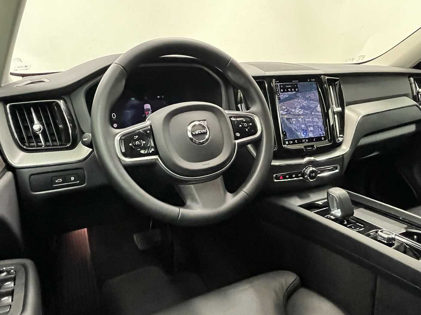 Volvo  XC60 Recharge Plus, T8 AWD Plug-in Hybrid, Elektrisch/Benzin, Bright
