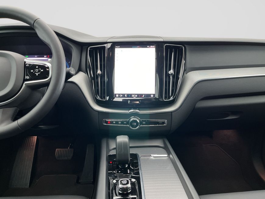 Volvo  Plus Dark