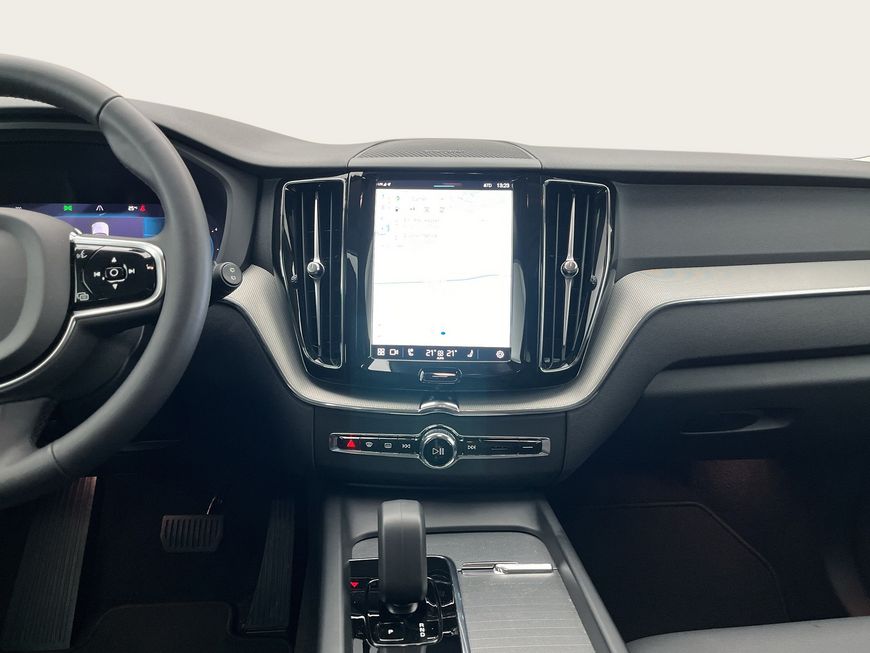 Volvo  Plus Dark