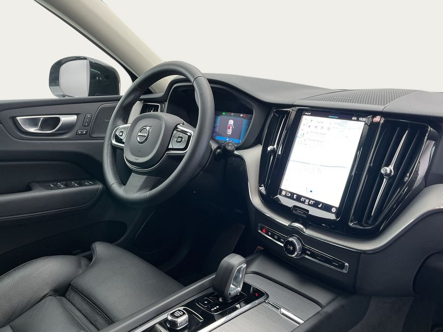 Volvo  Plus Dark
