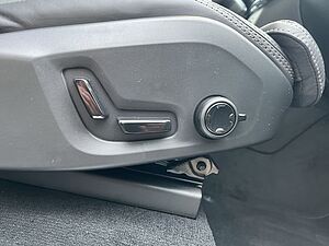 Volvo  T8 AWD Plug-in Hybrid