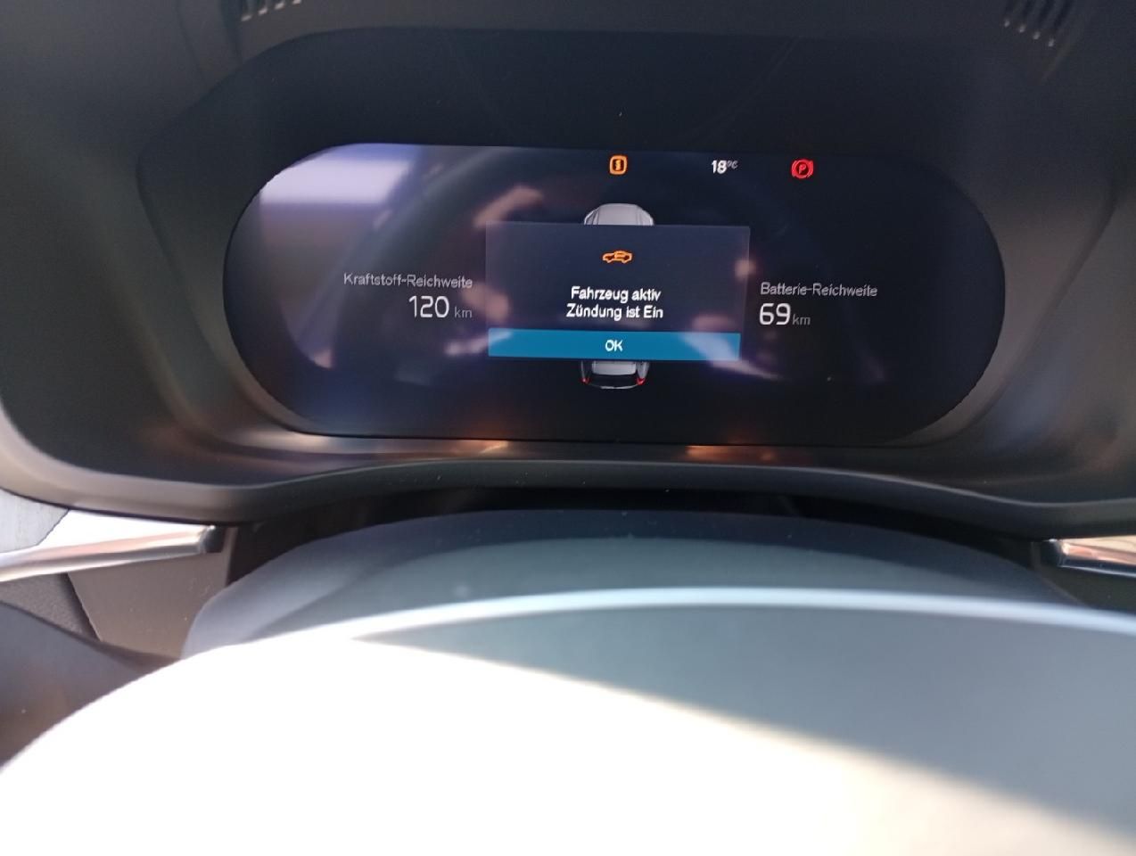 Volvo  T8 Ultra Dark Plug-In Hybrid AWD/B&W/AHK