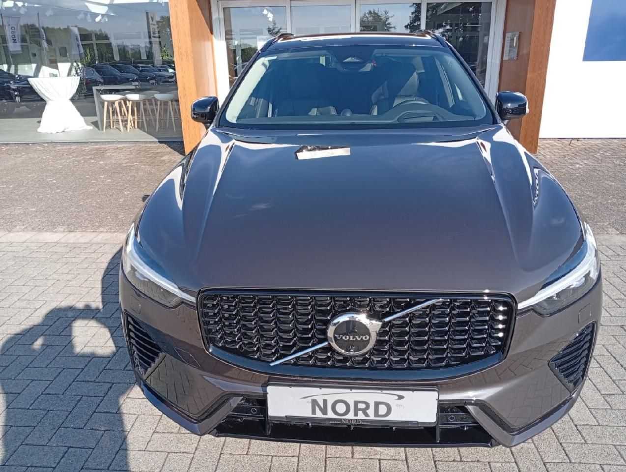 Volvo  T8 Ultra Dark Plug-In Hybrid AWD/B&W/AHK