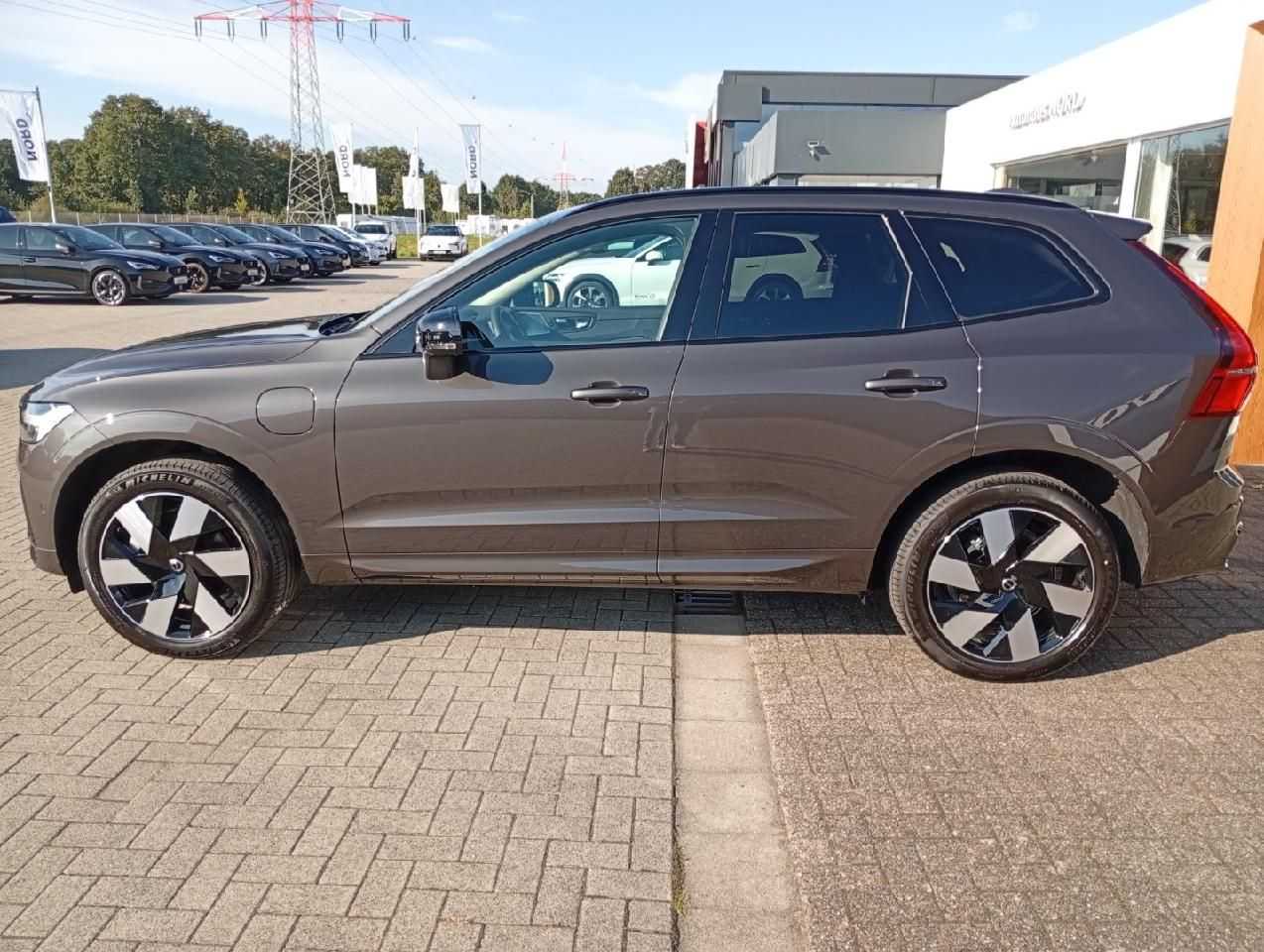 Volvo  T8 Ultra Dark Plug-In Hybrid AWD/B&W/AHK