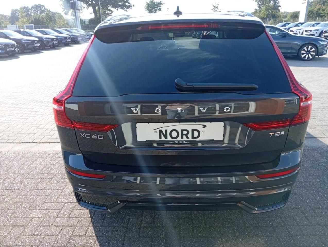 Volvo  T8 Ultra Dark Plug-In Hybrid AWD/B&W/AHK
