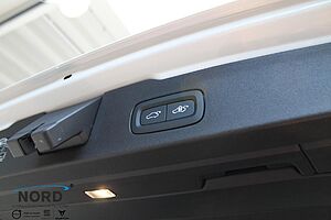 Volvo  B4D Cross Country Plus AWD/AHK/Leder+Belüft