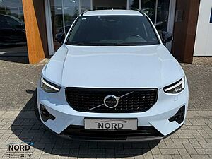 Volvo  B3 Plus Dark 2WD/AHK/Blis/ACC/Licht-P.