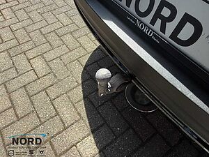 Volvo  B3 Plus Dark 2WD/AHK/Blis/ACC/Licht-P.