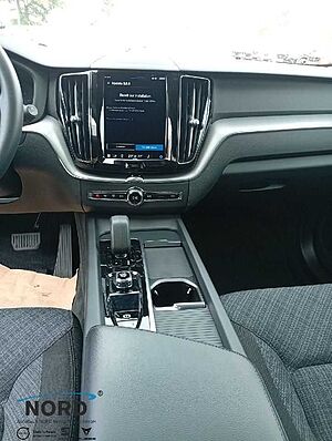 Volvo  B4B Gear. Core 2WD/AHK/CAM/Winter-Pak.
