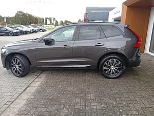 Volvo  B4D Gear. Ultimate Dark AWD/Head-UP/Pano-D.