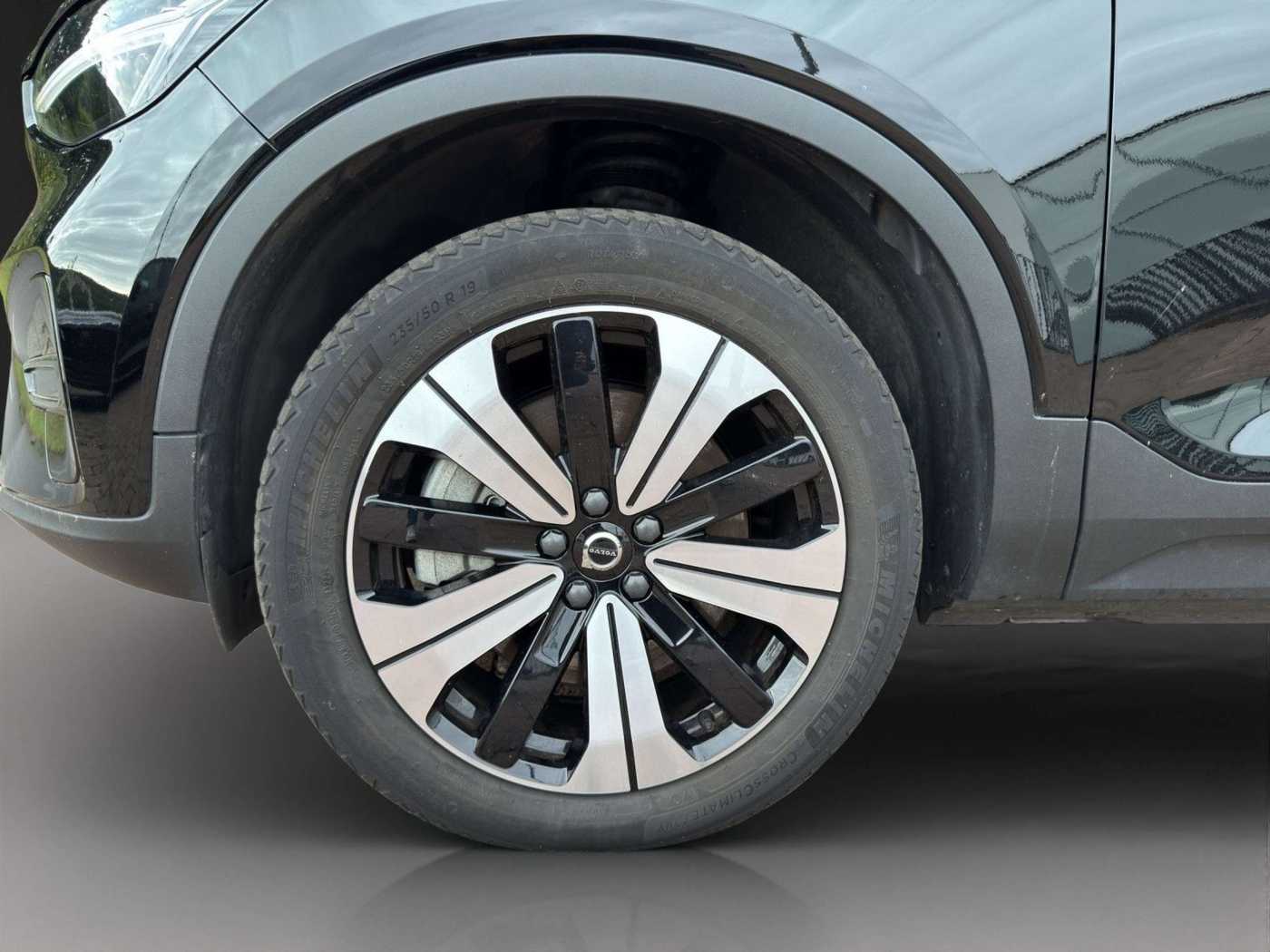Volvo  Plus Recharge Pure Electric 2WD