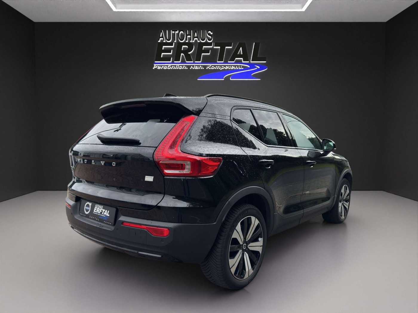 Volvo  Plus Recharge Pure Electric 2WD