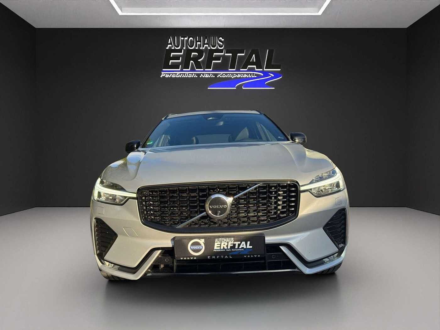 Volvo  B4 D AWD Plus Dark