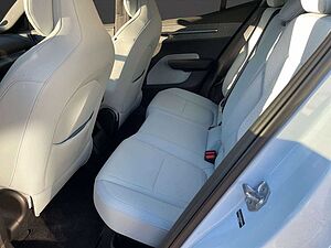 Volvo  Ultra AWD Performance Pure Electric