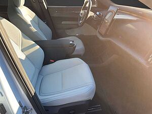 Volvo  Ultra AWD Performance Pure Electric