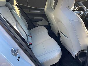 Volvo  Ultra AWD Performance Pure Electric