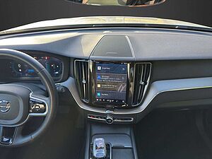 Volvo  B4 D AWD Plus Dark