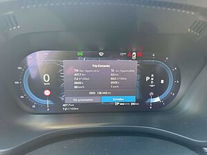 Volvo  B4 D AWD Plus Dark