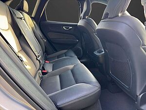 Volvo  B4 D AWD Plus Dark