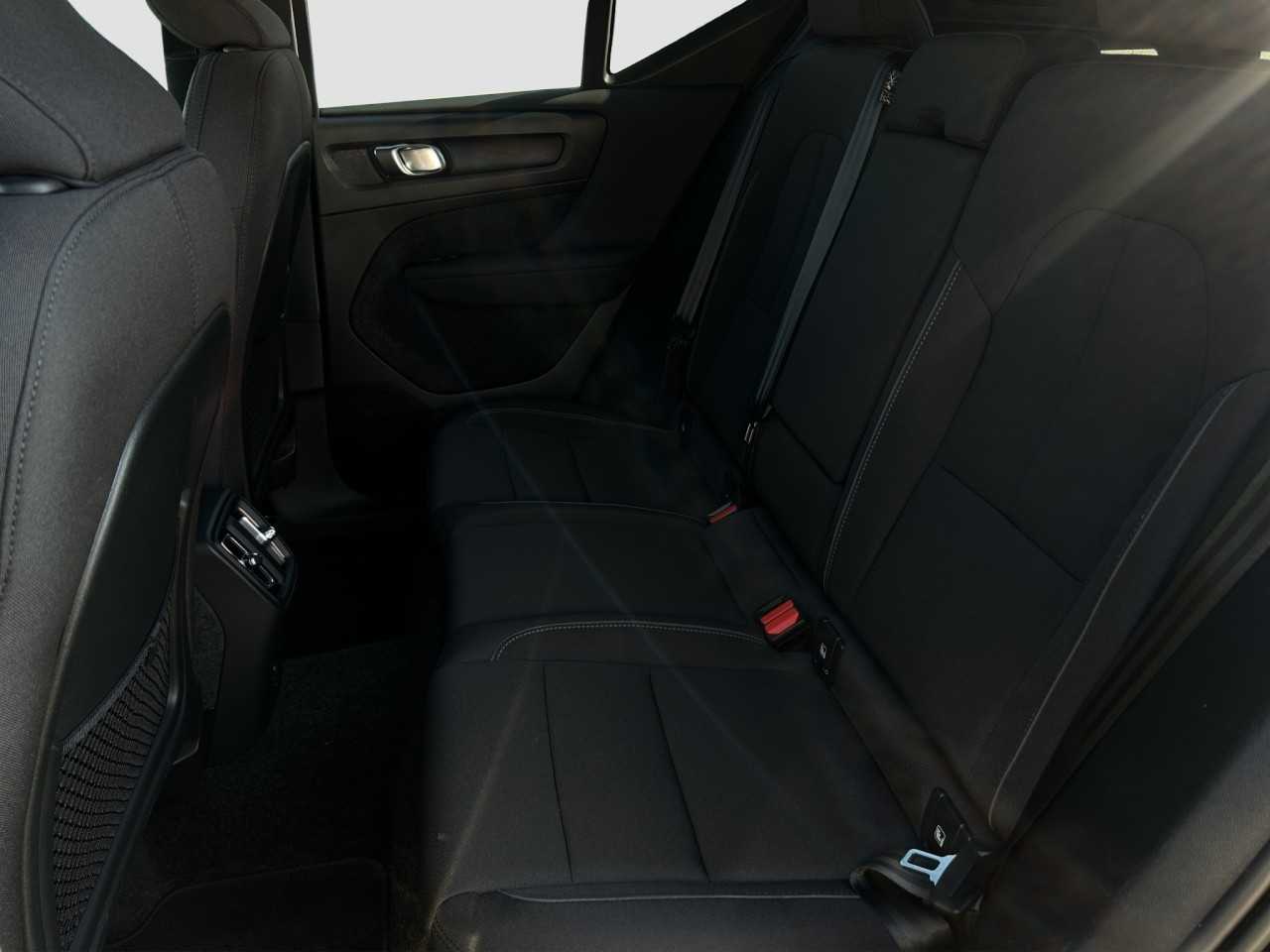 Volvo  XC40