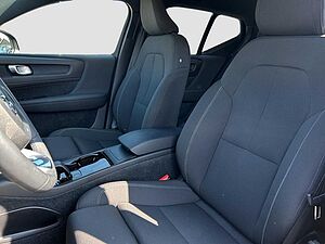 Volvo  XC40