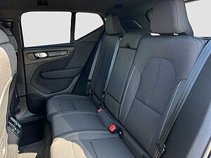Volvo  XC40