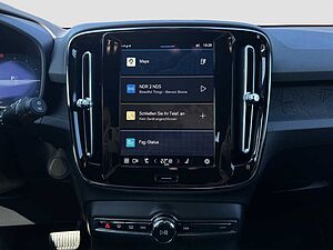 Volvo  XC40