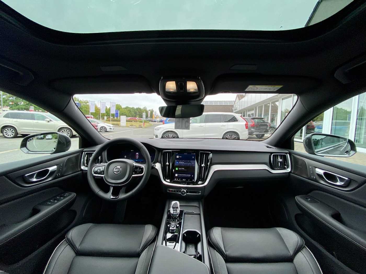 Volvo  Ultimate B4 D AWD 8-Gang