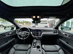 Volvo  Ultimate B4 D AWD 8-Gang