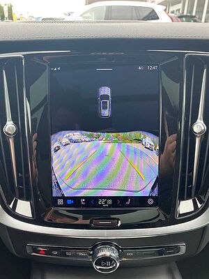 Volvo  Ultimate B4 D AWD 8-Gang