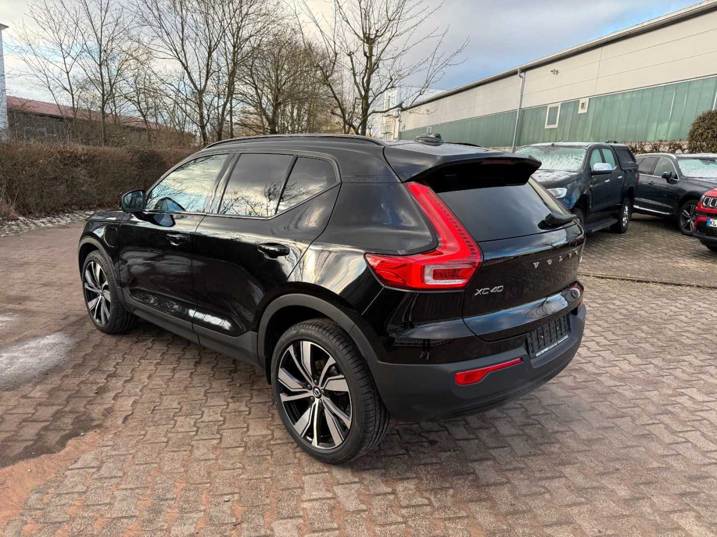 Volvo  T4 R DESIGN PHEV +CAM +LED+PRIVACY+