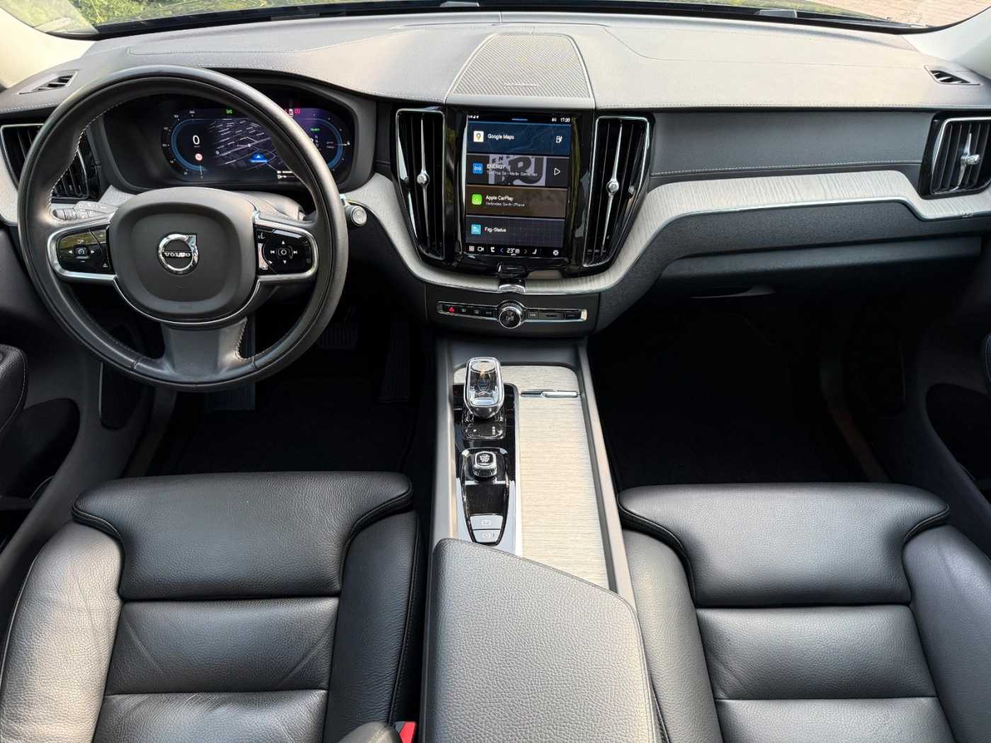 Volvo  T6 PHEV AWD +PANO+LEDER+STANDHZG+22'+360